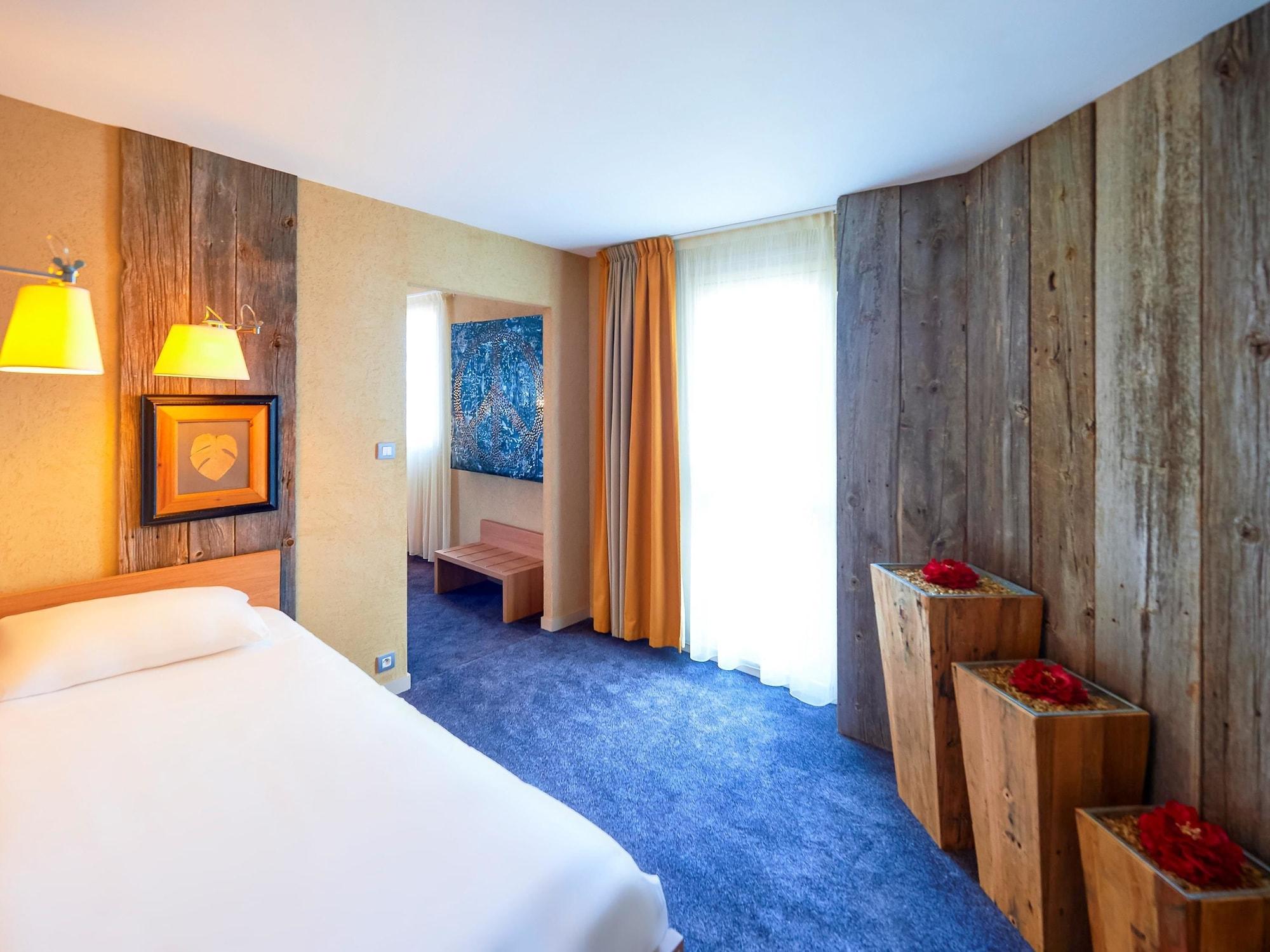 Готель Ibis Styles Шоле Екстер'єр фото