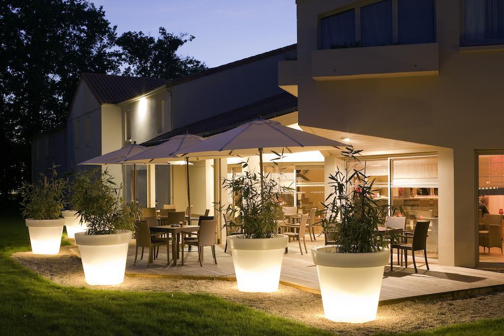 Готель Ibis Styles Шоле Екстер'єр фото