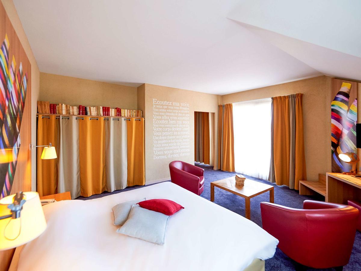 Готель Ibis Styles Шоле Екстер'єр фото