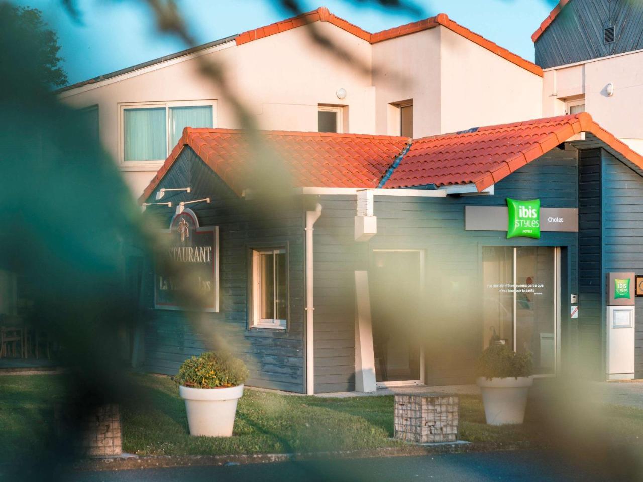 Готель Ibis Styles Шоле Екстер'єр фото