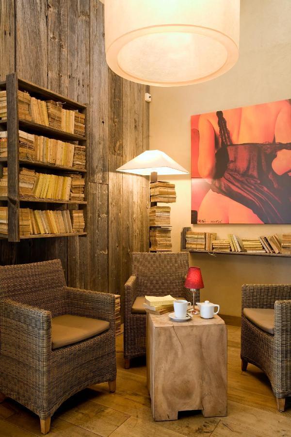 Готель Ibis Styles Шоле Екстер'єр фото